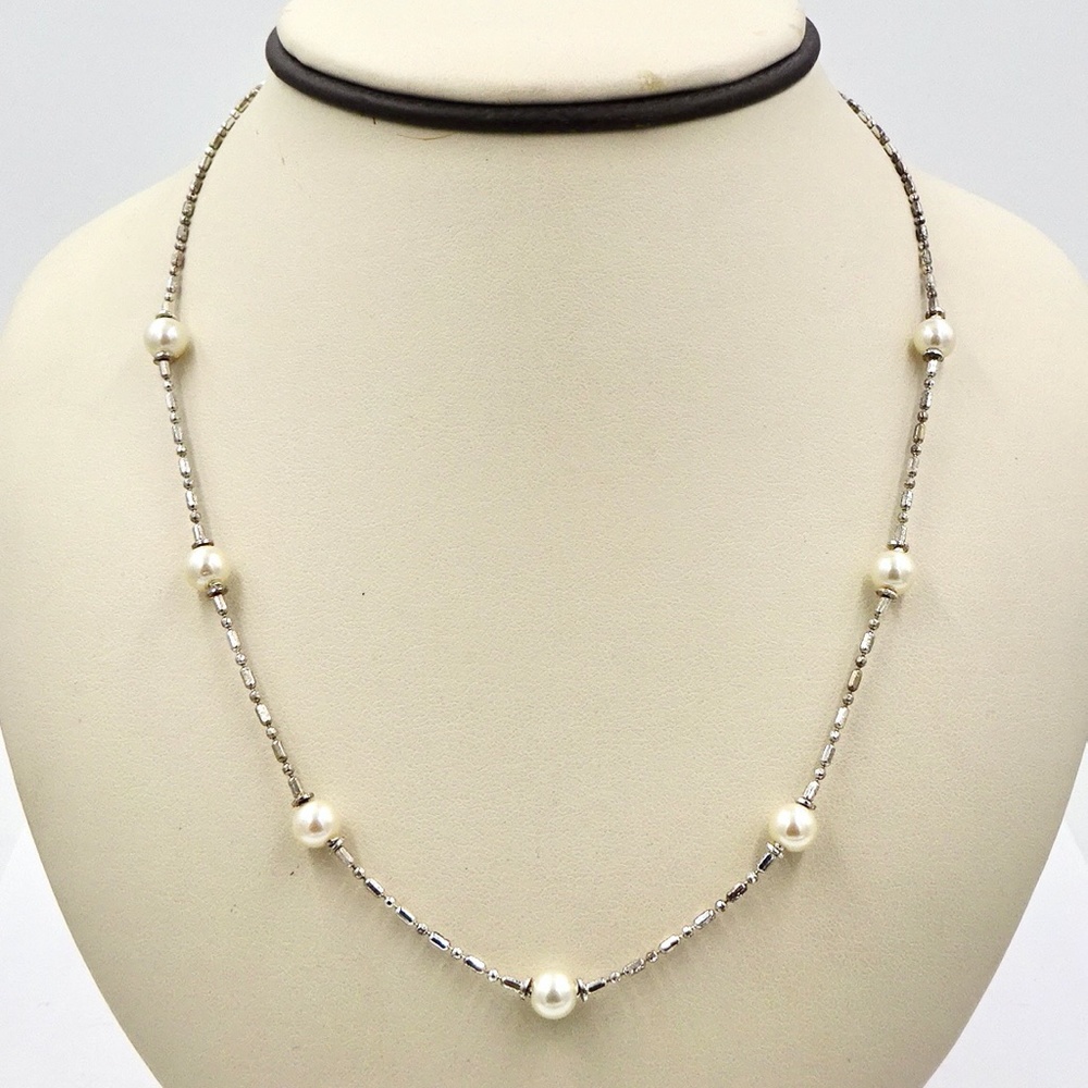 MARVELLA Silver Faux Pearl Station Necklace 18 1/2" Long NWT - Picture 3 of 5